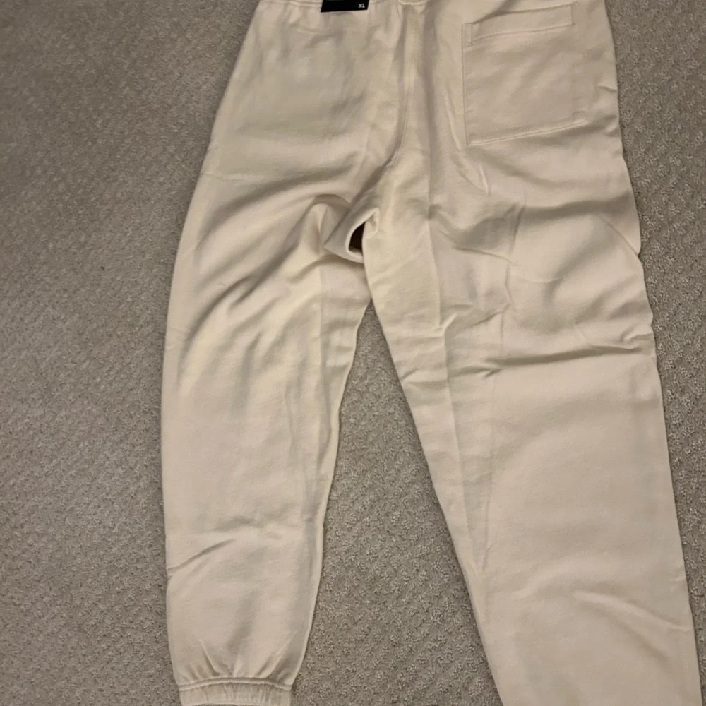 NWT - Men’s American Eagle Laidback Luxe Heavyweight cream sweatpants - XL - Picture 5 of 7